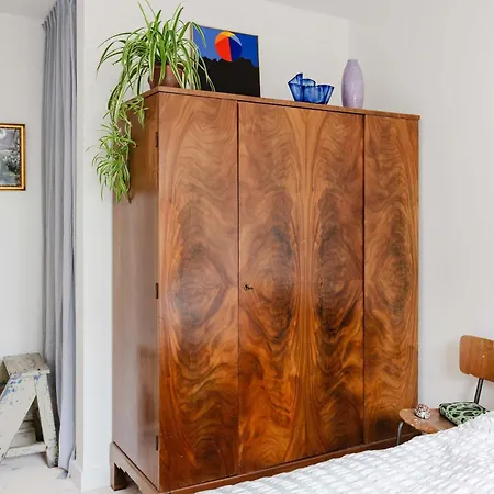 Cozy Modern Unit With Garden Lejlighed *