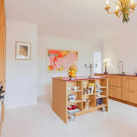 Lejlighed Cozy Modern Unit With Garden