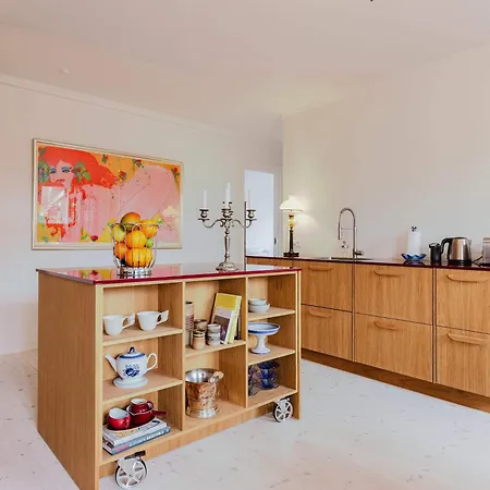 Cozy Modern Unit With Garden København