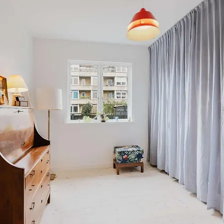 Cozy Modern Unit With Garden Lejlighed København